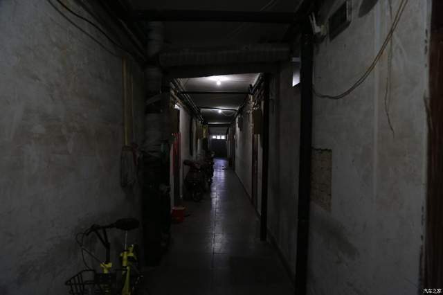 凶宅6折拍卖2次流拍揭秘凶宅拍卖背后的故事，连续两次流拍，六折出售的背后真相